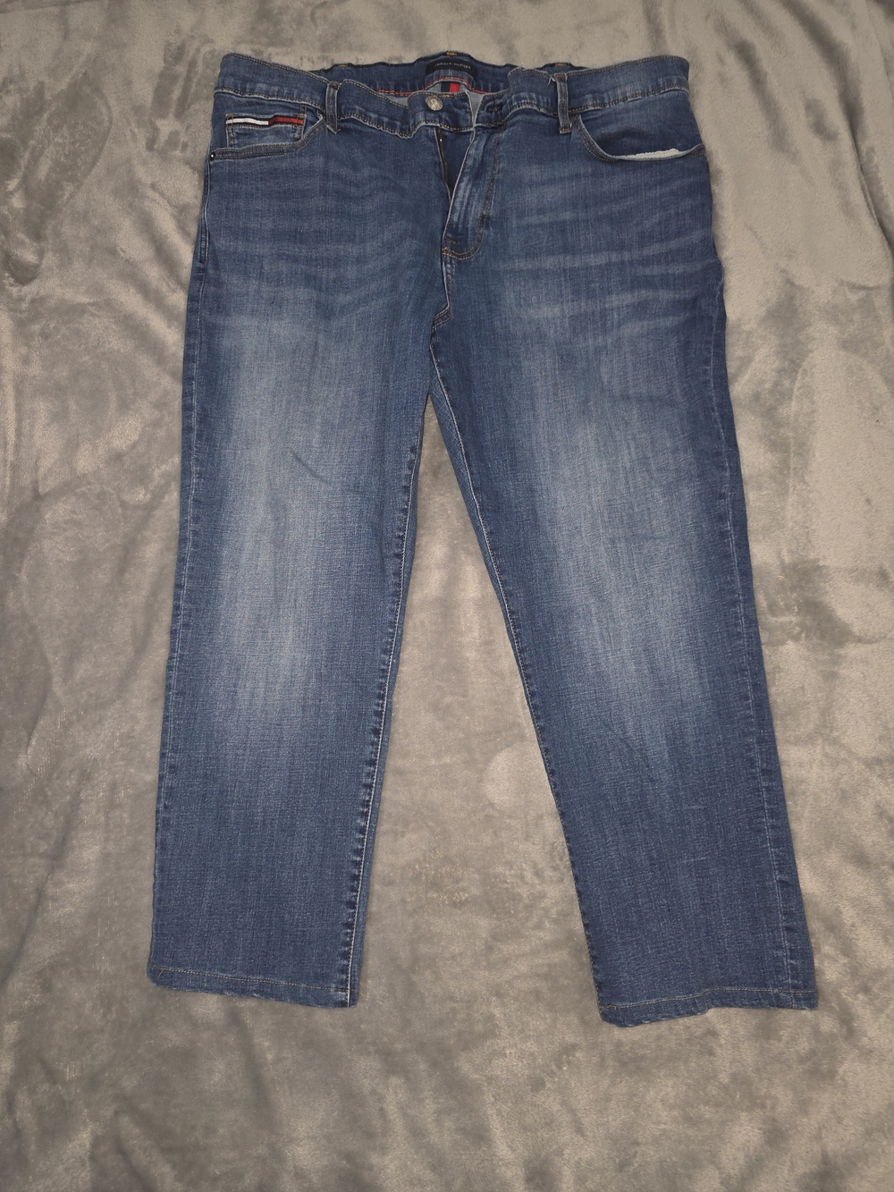 Tommy Hilfiger Men's Medium Blue Relaxed Jeans-40x30
